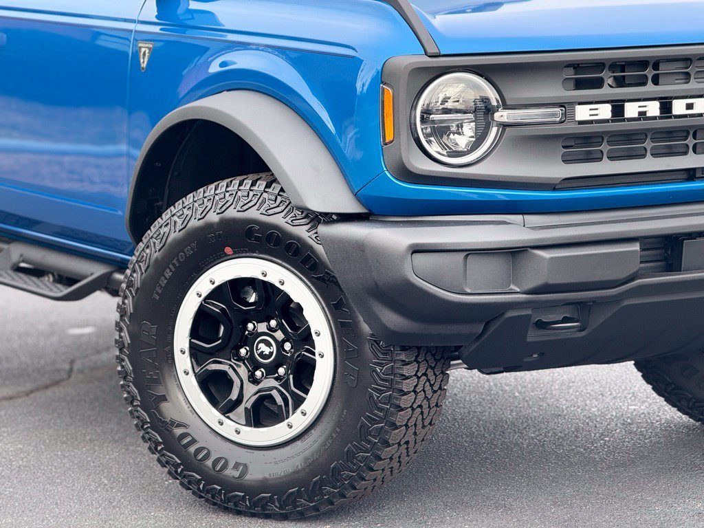 Used 2025 Blue Ford Base image 6