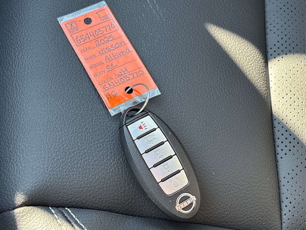 2025 Nissan Altima SL - Photo 38