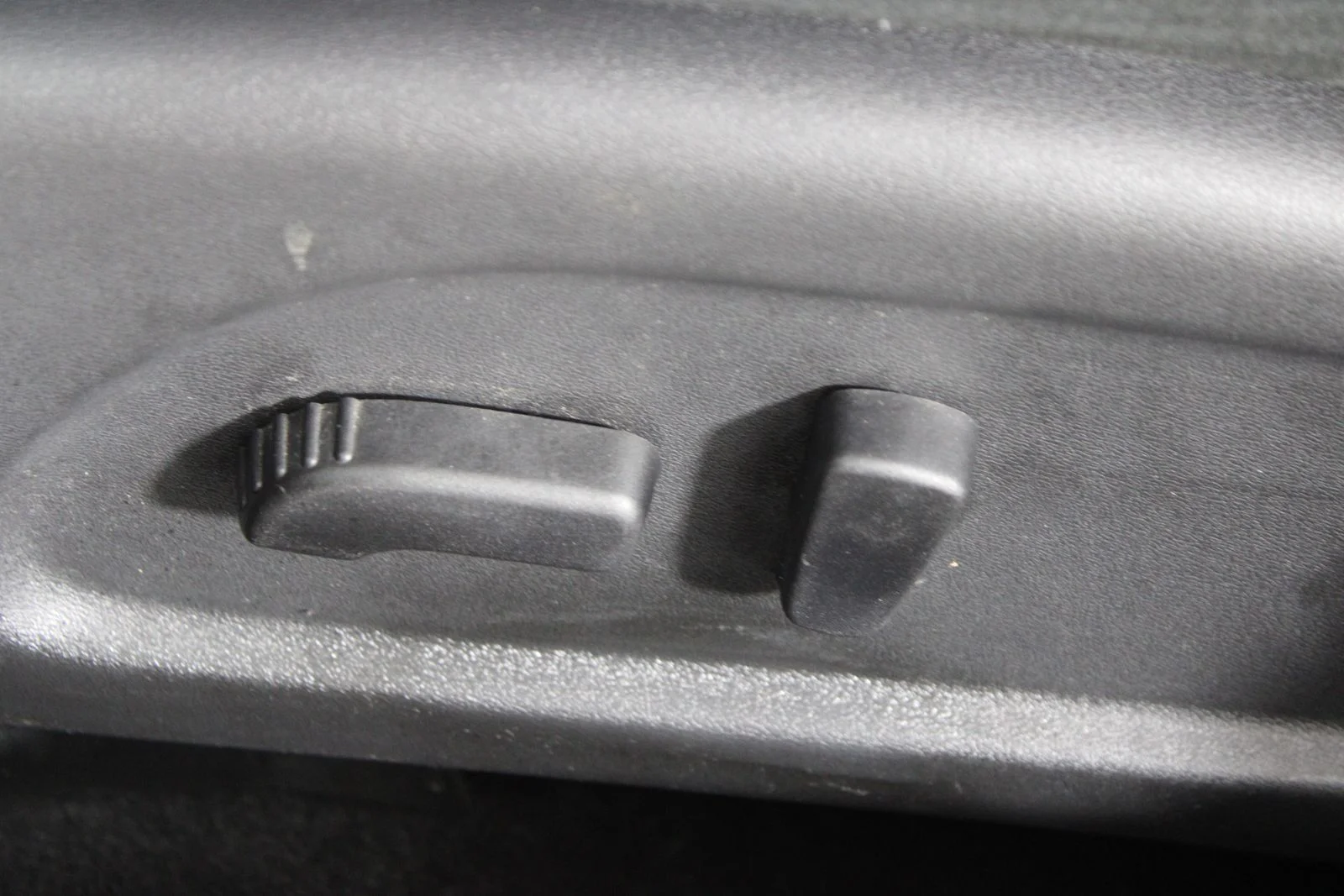 Used 2014 Red Nissan 2.5 S image 20