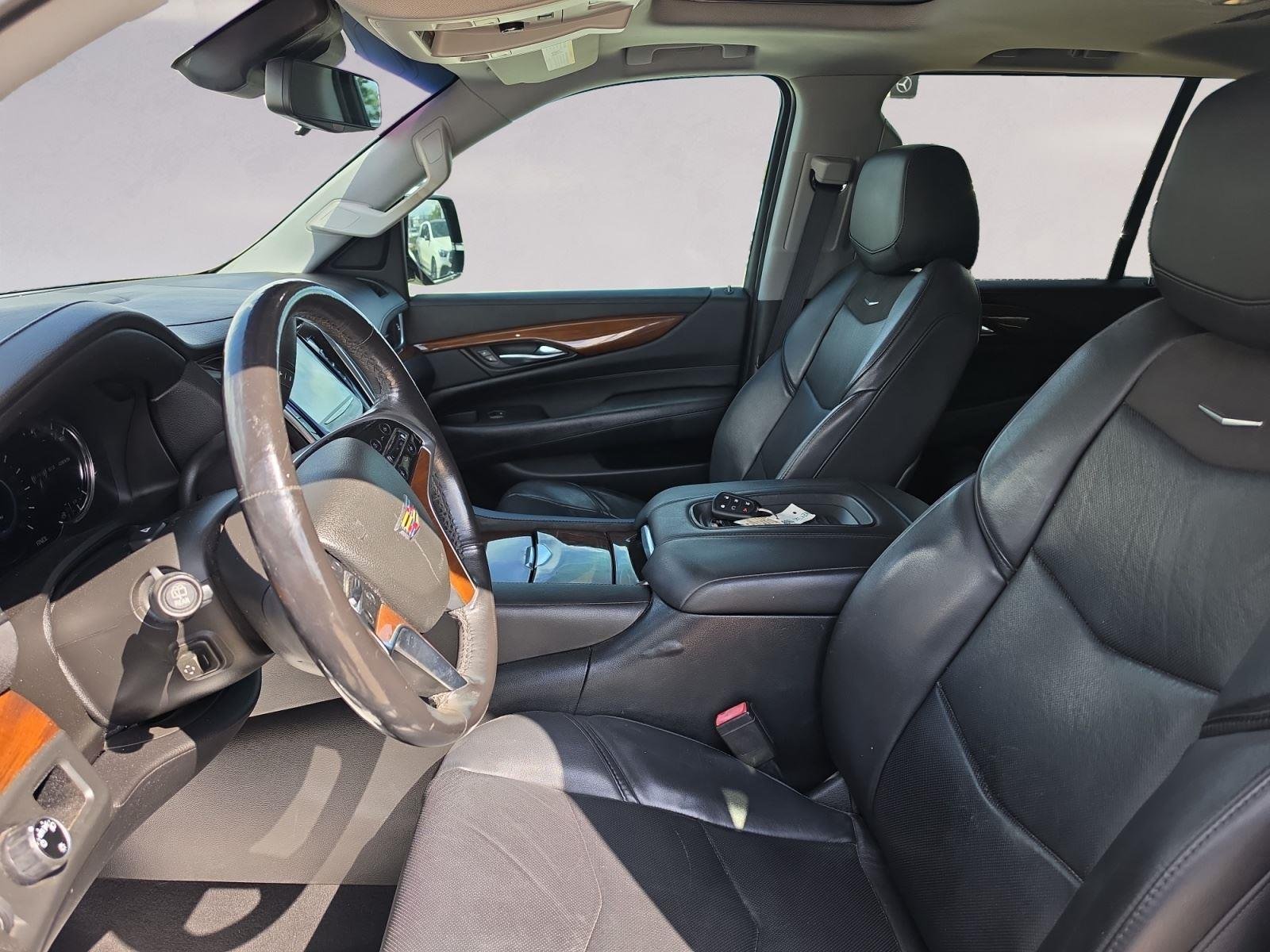 2018 Cadillac Escalade ESV Luxury - Photo 9