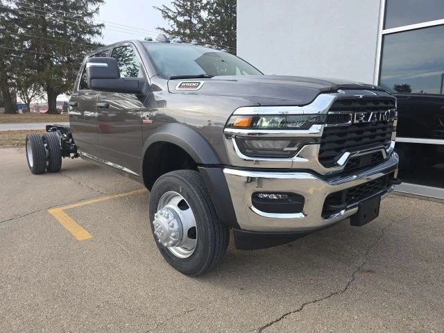 2026 RAM 5500 Big Horn 4X4 Crew Cab DRW 197" WB's photo