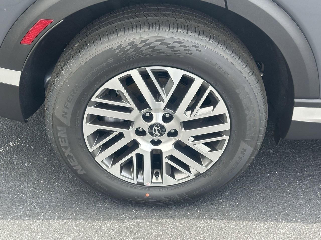 New 2026 Ecotronic Gray Pearl Hyundai SEL Premium 7P image 16