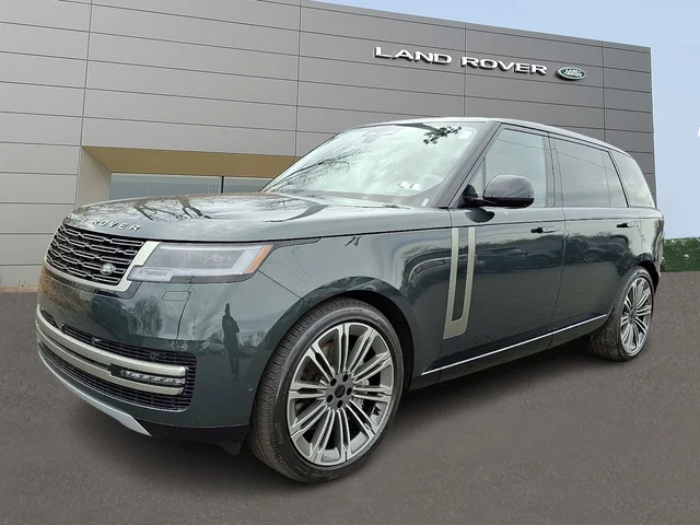 2026 Land Rover Range Rover P530 SE 7 Seat
