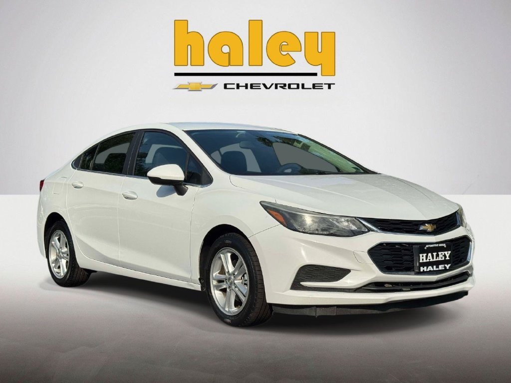 Used 2017 White Chevrolet LT image 1