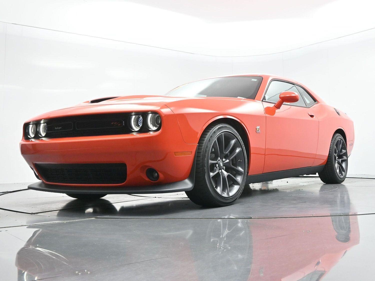 Used 2022 Go Mango Dodge R/T Scat Pack image 44