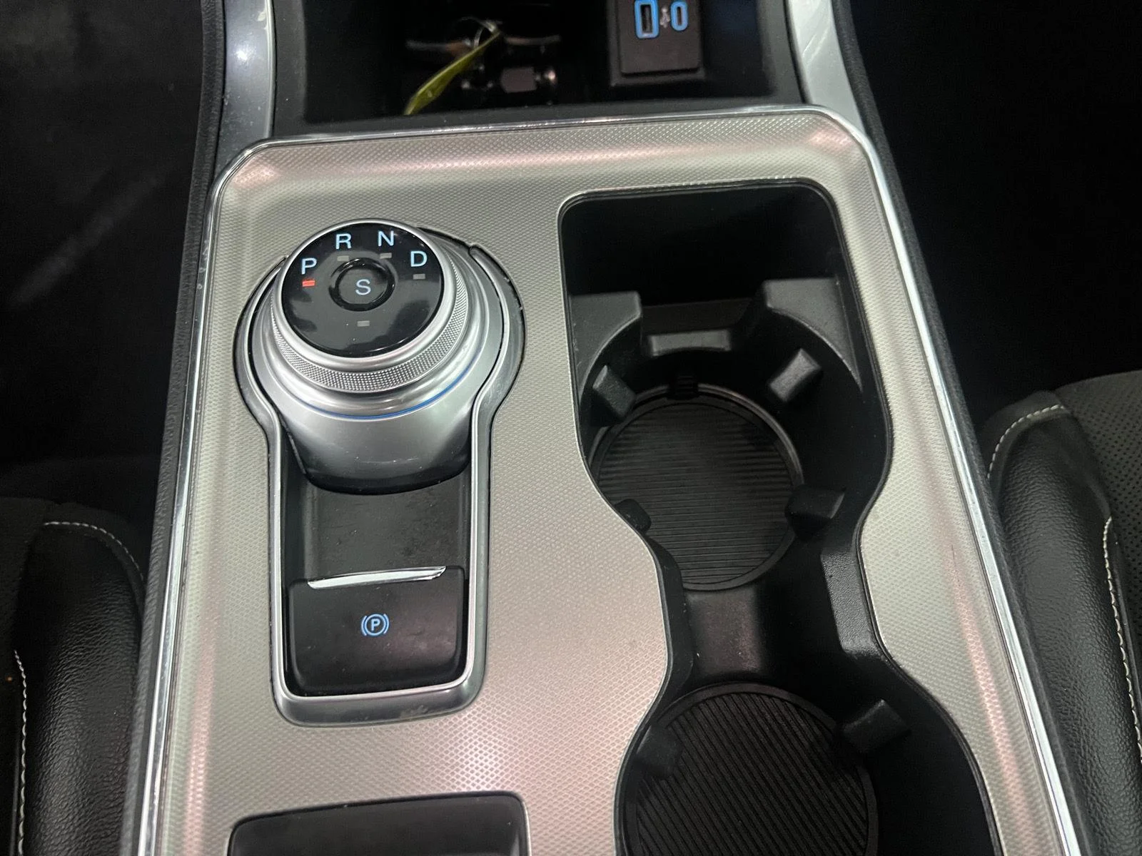 Used 2023 Wh Ford ST image 12