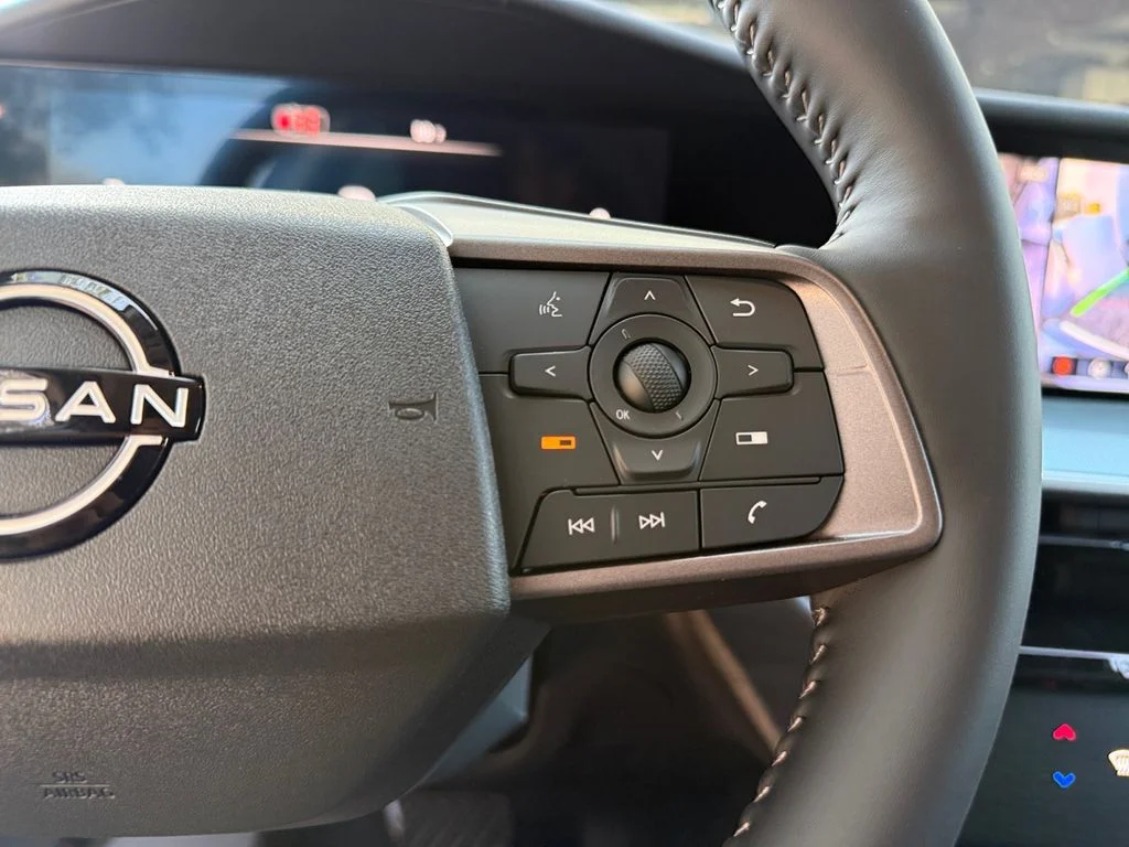 New 2027 Gray Nissan SL image 25