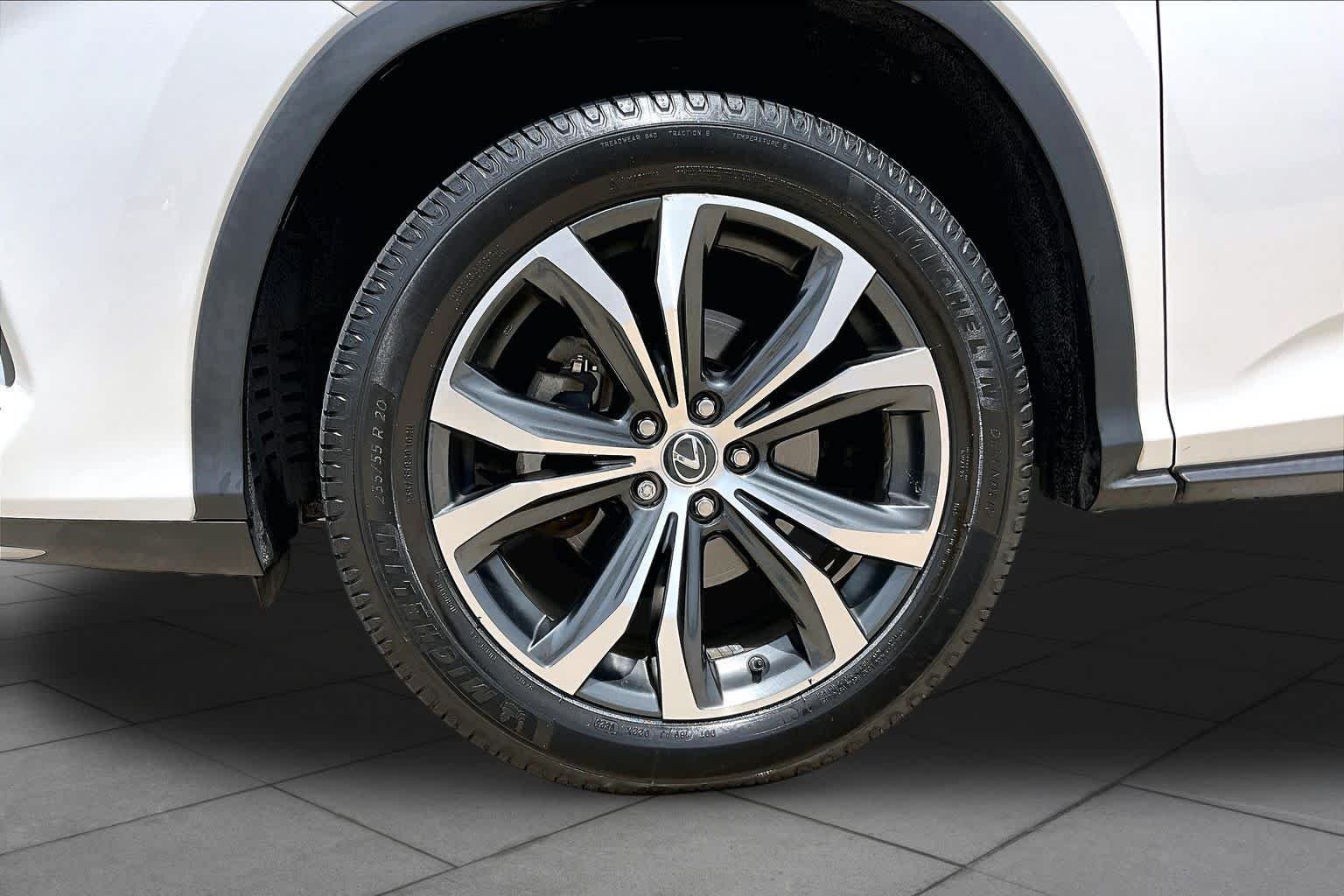 Used 2020 Eminent White Pearl Lexus  image 11