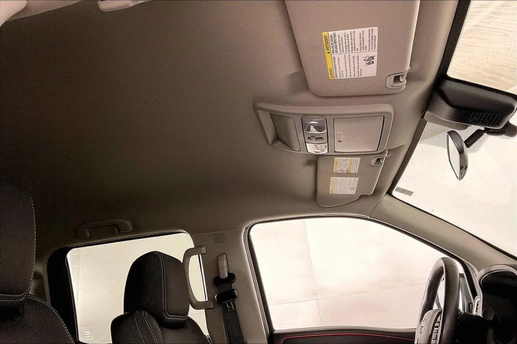 Used 2022 Blue Nissan SV image 29