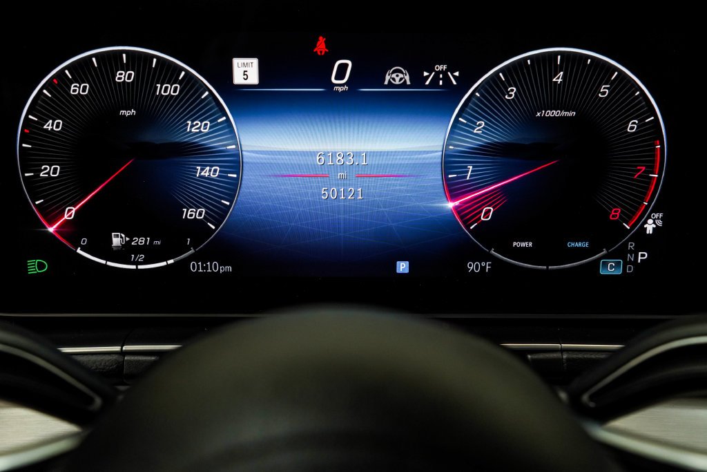 Used 2023 Black Mercedes-Benz GLB 250 image 39
