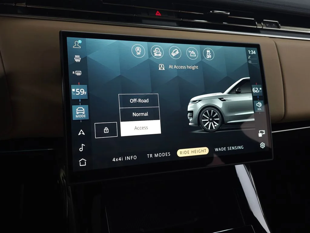 New 2026 Borasco Grey Land Rover Dynamic SE image 31