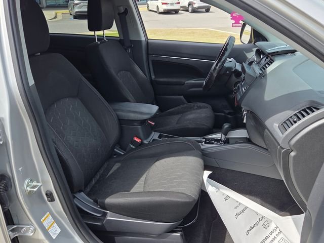 Used 2021  Mitsubishi 2.0 ES image 15