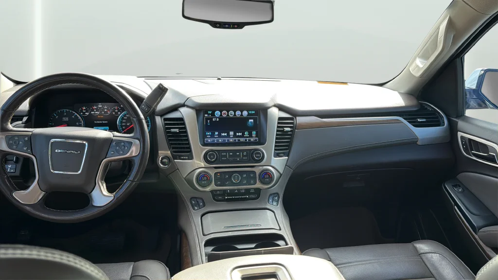 Used 2019 White GMC Denali image 20