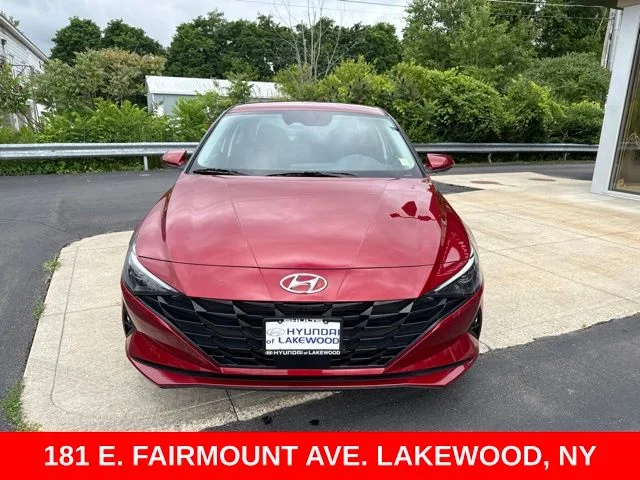 Certified Used 2023 Red Hyundai SEL image 2