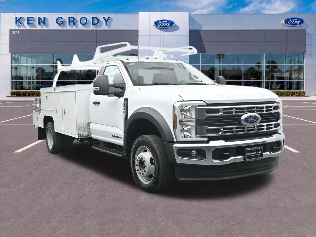2025 Ford F-450 XL Regular Cab 169-In DRW's photo
