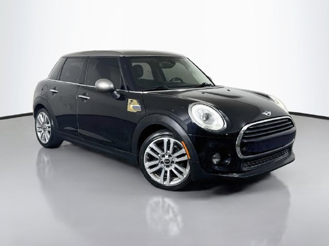 2017 MINI Cooper