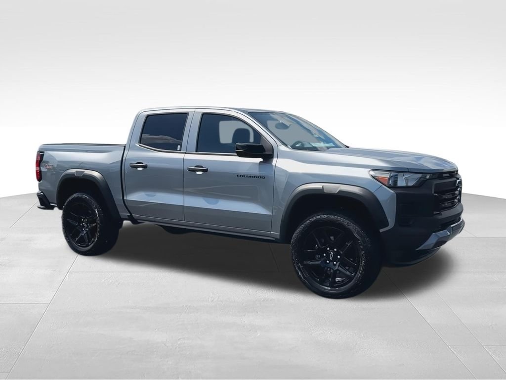 Used 2024 Gray Chevrolet Trail Boss image 2
