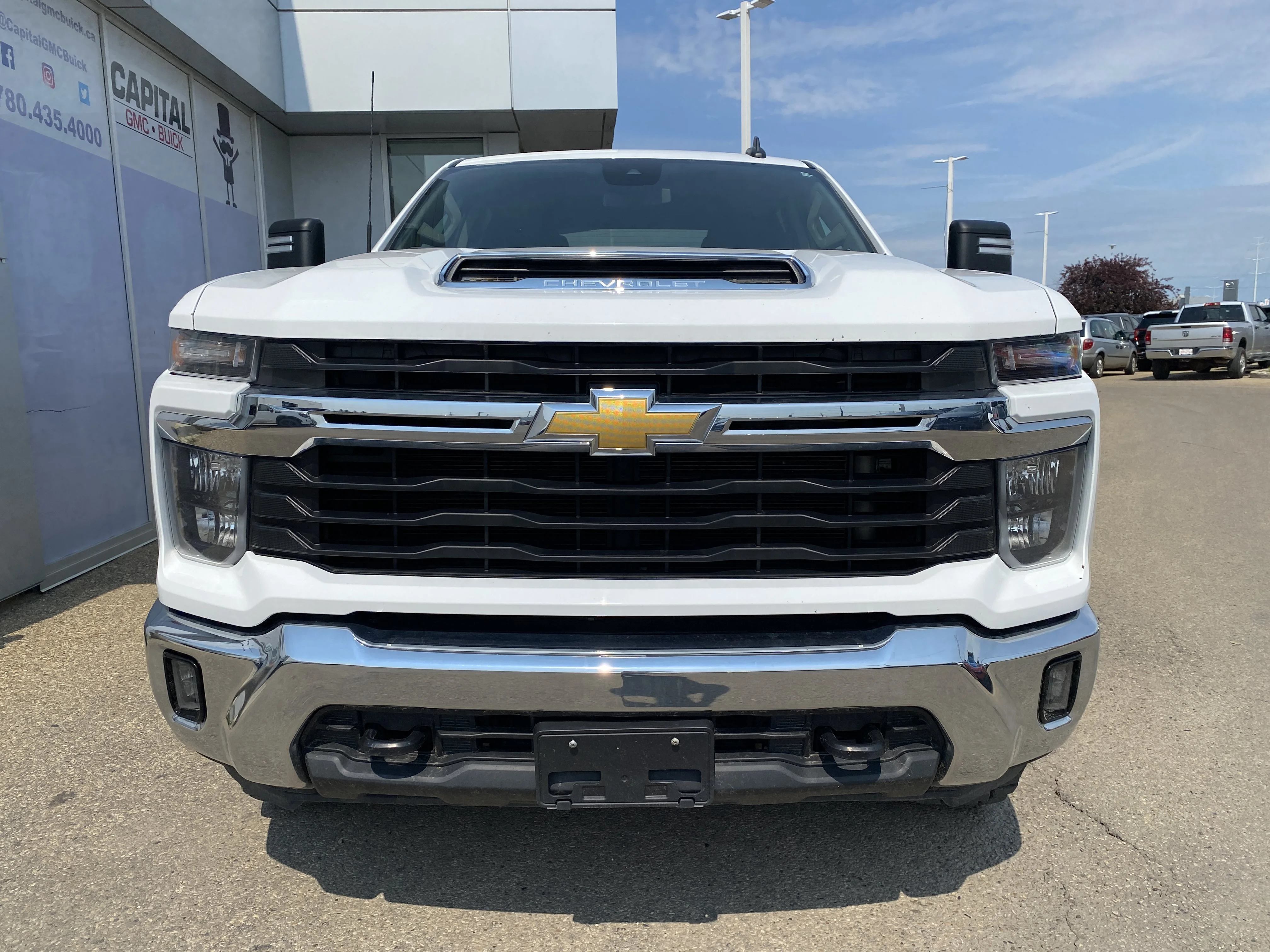 Used 2024 White Chevrolet 4WD Crew Cab 159 LT * TOW PACKAGE * HEATED SEATS * image 7