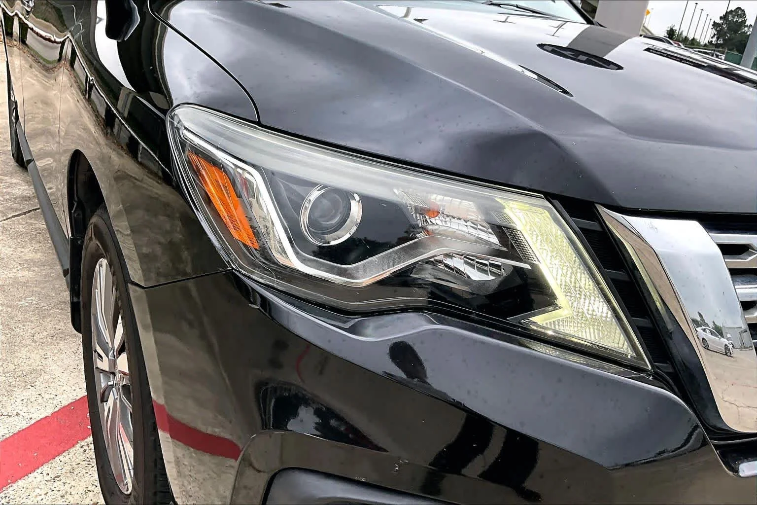 Used 2020 Magnetic Black Pearl Nissan S image 24