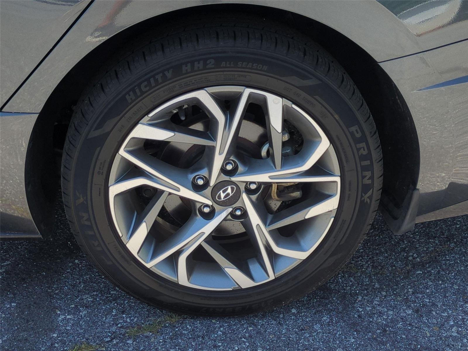 Used 2022 Portofino Gray Hyundai SEL image 11