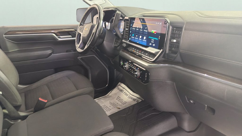 Used 2022 SUMMIT WHITE Chevrolet LT image 35