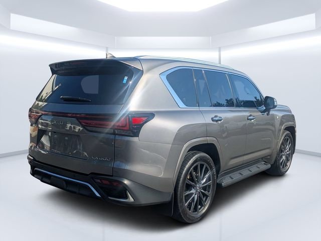 Used 2024  Lexus 600 F SPORT image 3