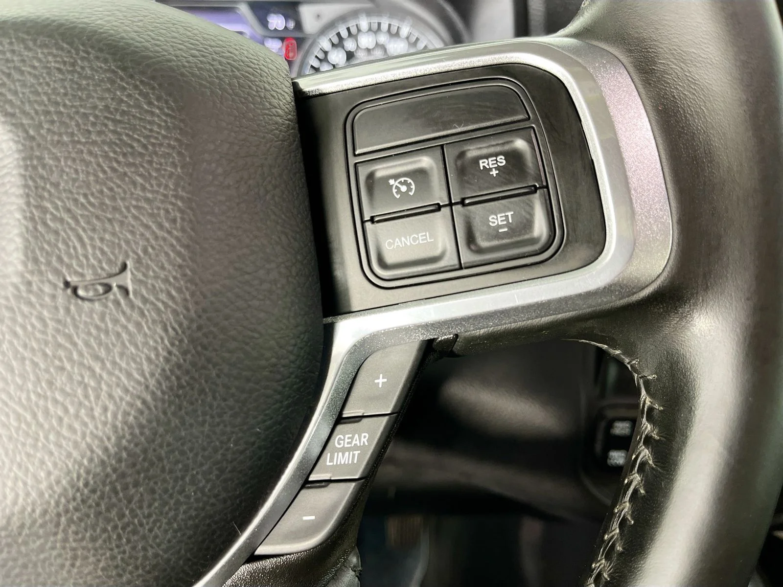 2022 RAM Ram 3500 Pickup Laramie - Photo 16