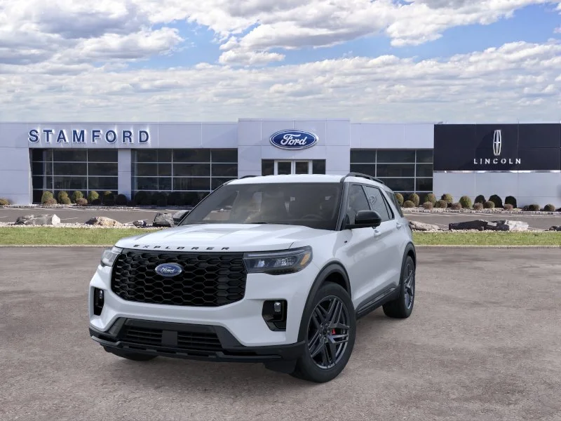 New 2026 Space White Metallic Ford ST-Line image 2