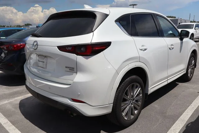Used 2023 White Metallic Mazda 2.5 Turbo Signature image 2