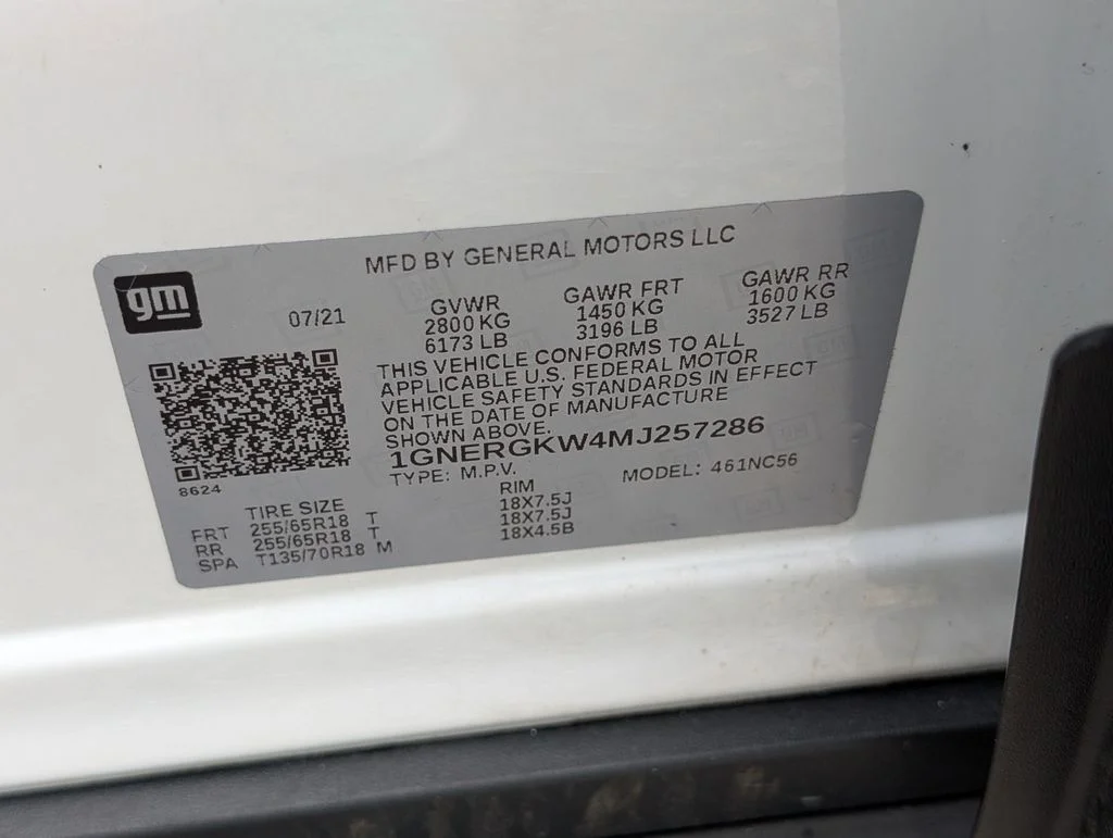Used 2021 White Chevrolet LT image 25