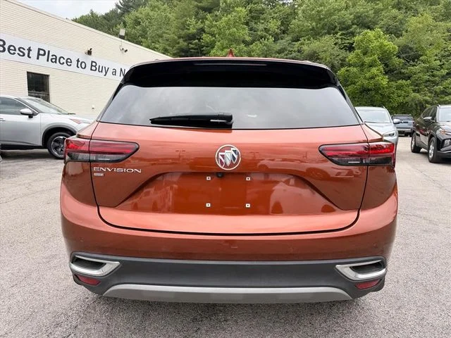 Used 2022 Brown Buick Preferred image 5