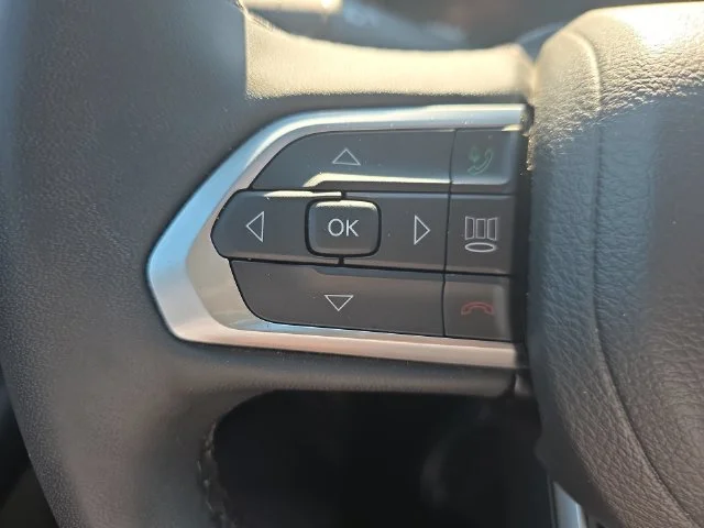 Used 2025 Red Jeep Limited image 18