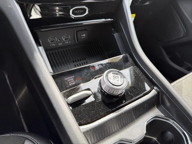 New 2026 White Jeep Altitude image 21