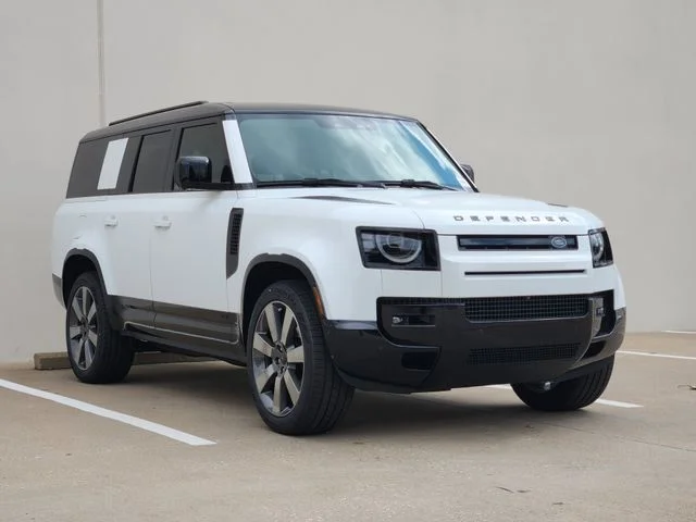 New 2026 Fuji White Land Rover V8 image 3