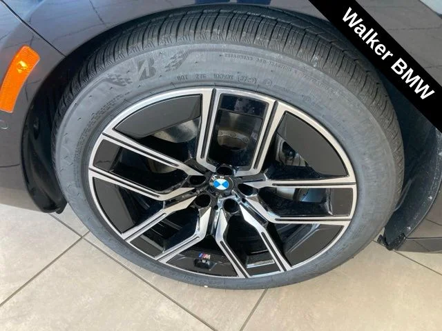 New 2024 Carbon Black Metallic BMW xDrive60 image 37