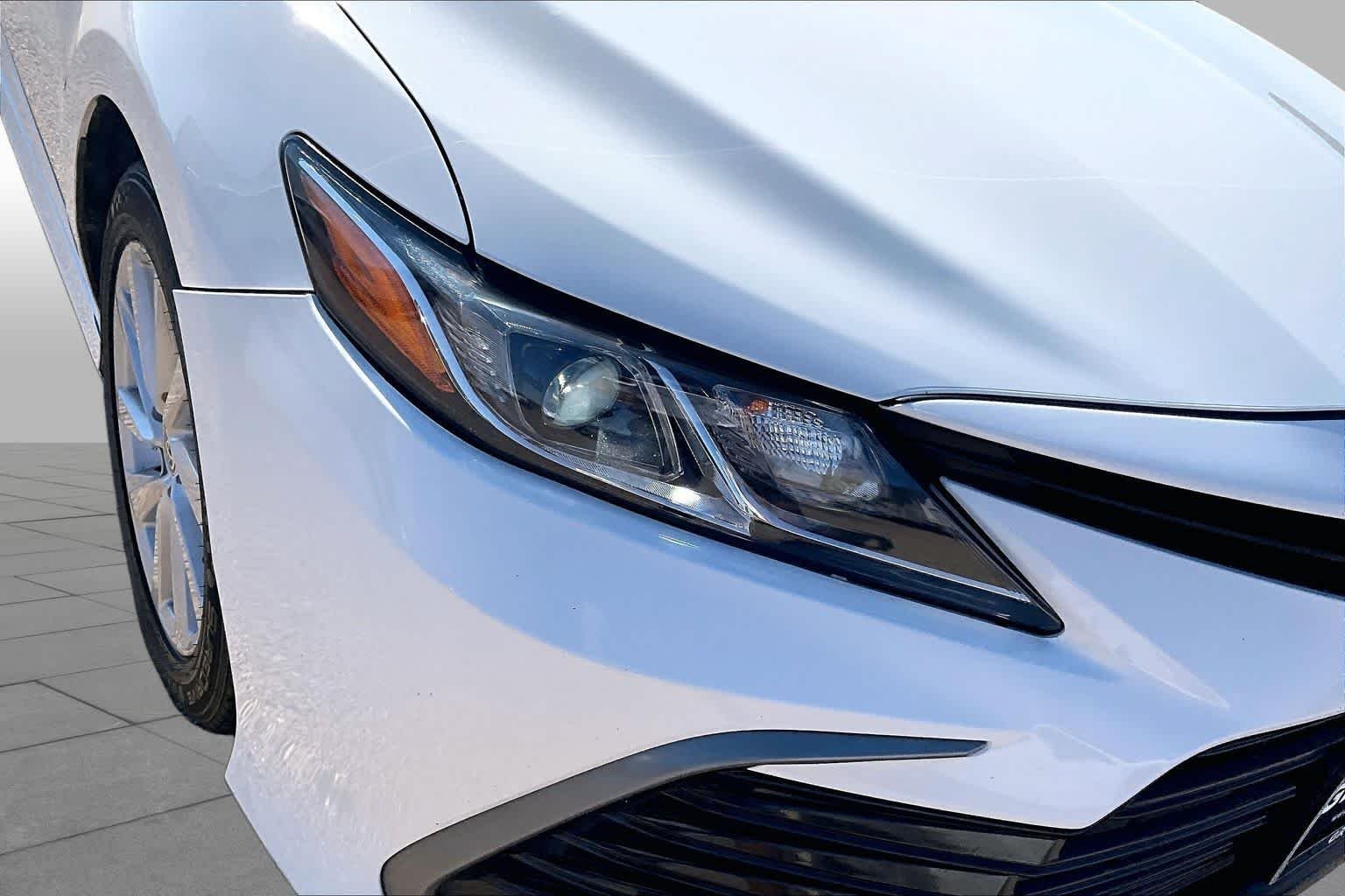 Used 2021 Super White Toyota LE image 35