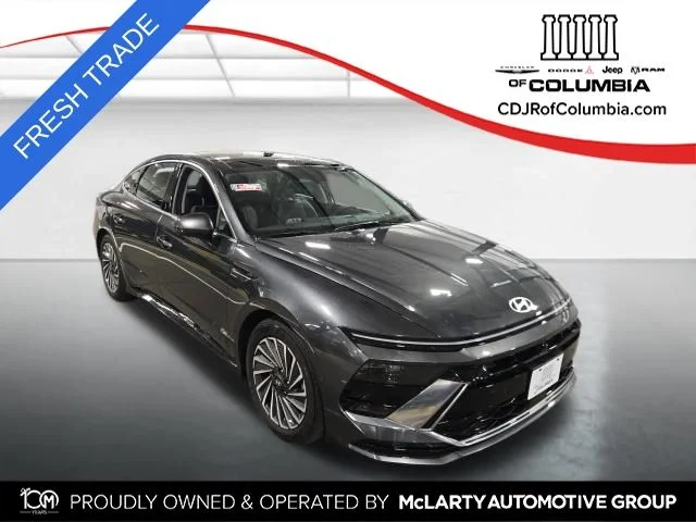 Used 2025 Gray Hyundai Limited image 1