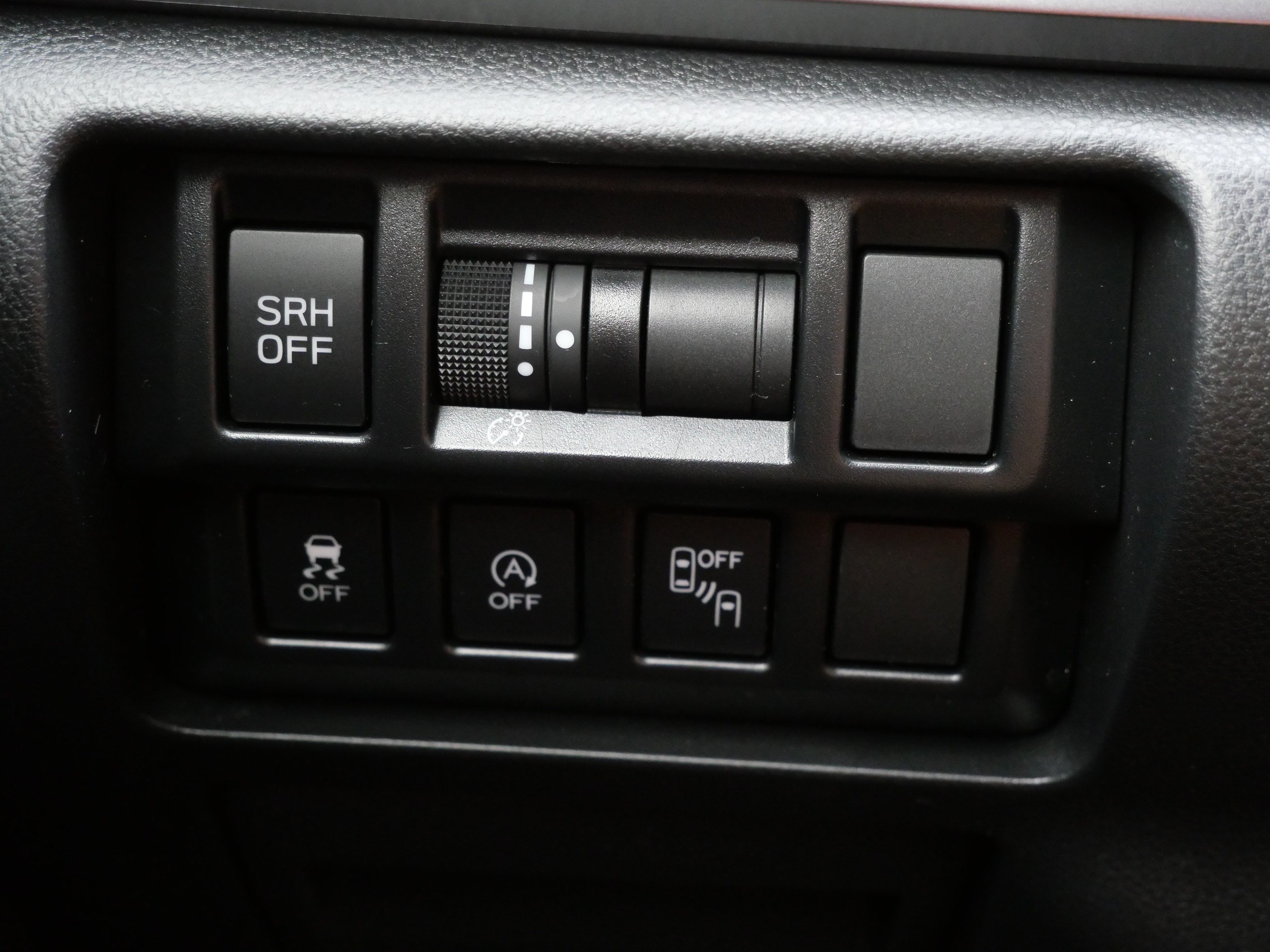 Used 2023 Ice Silver Metallic Subaru Limited image 26