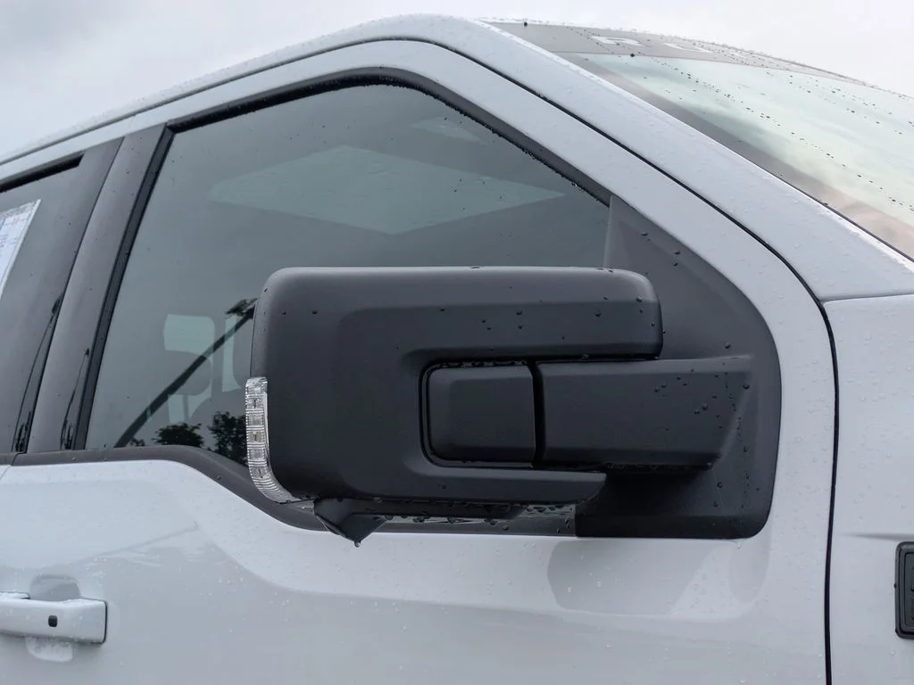 New 2026 Oxford White Ford XLT image 12