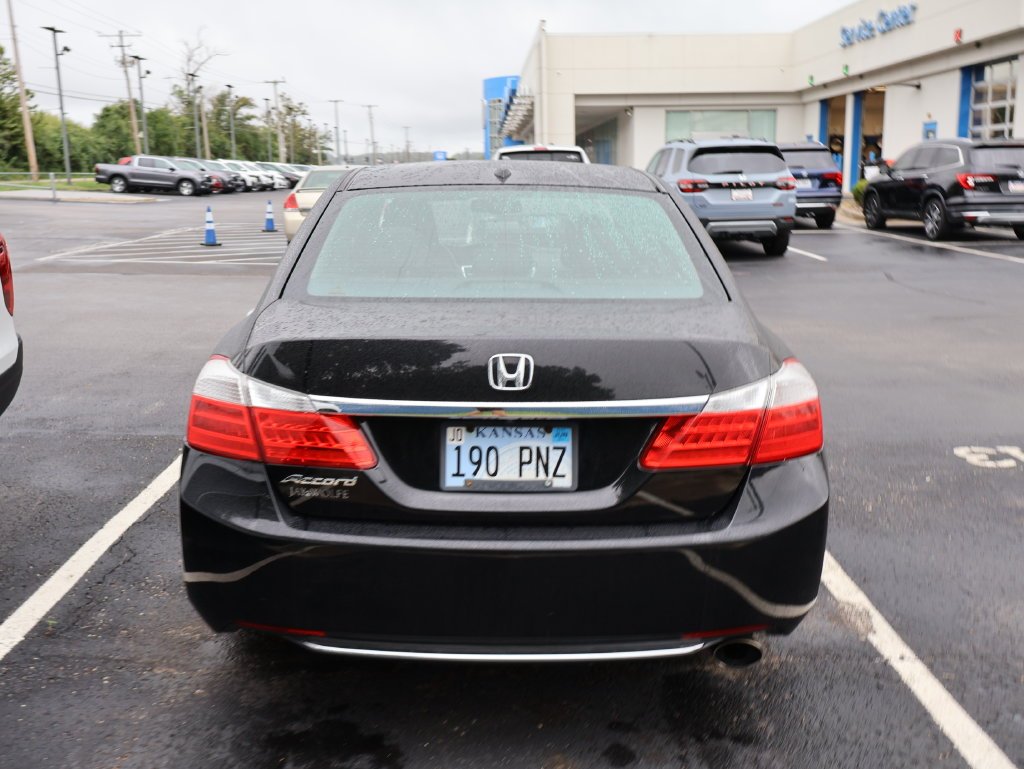 Used 2014  Honda EX-L image 6
