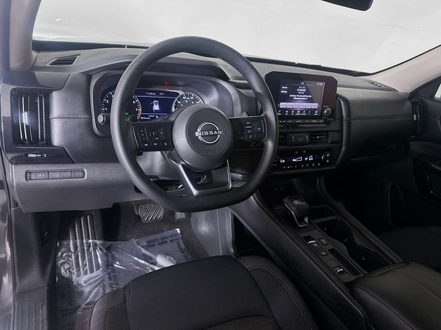 Used 2025 Gray Nissan S image 11