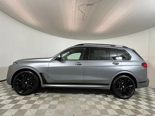 Used 2027 Frozen Pure Grey Metallic BMW xDrive40i image 4