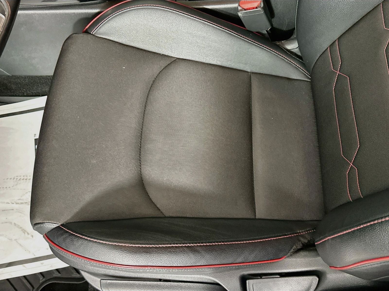 Used 2022 Snow White Pearl Kia GT image 19