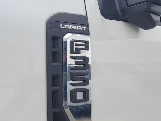 Used 2024 White Ford Lariat image 9