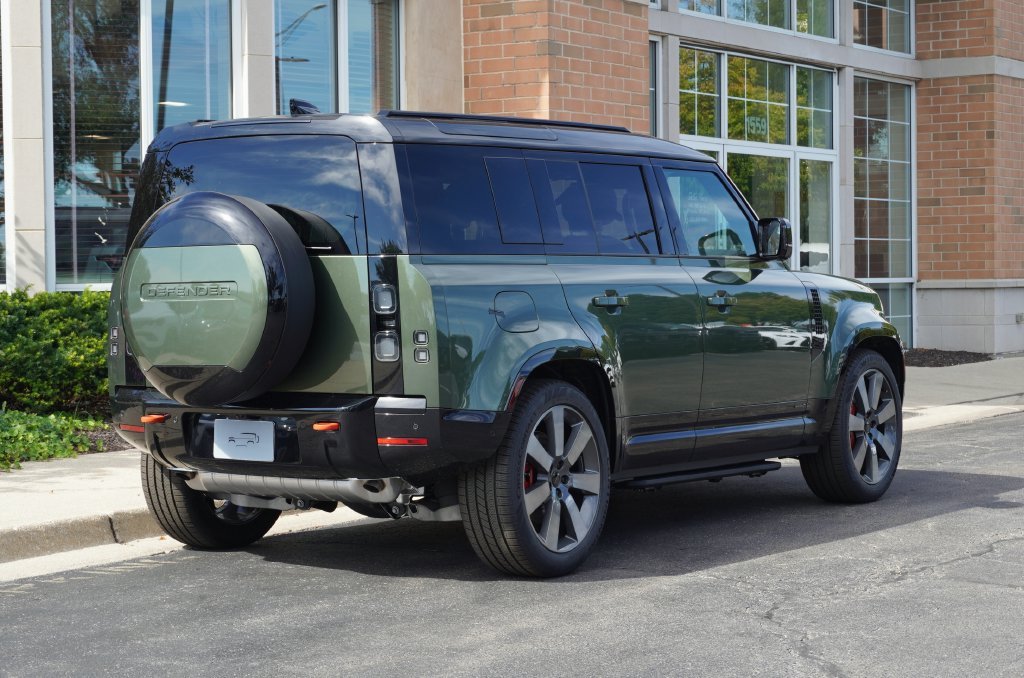New 2026 Woolstone Green Land Rover X image 5