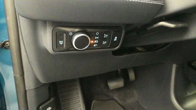 New 2026 Blue Ford Select image 14