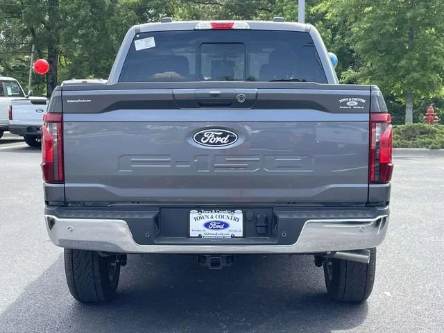 New 2026 Carbonized Gray Metallic Ford XLT image 34