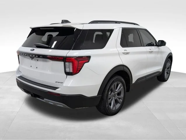 New 2026 Star White Metallic Tri-Coat Ford Active image 20