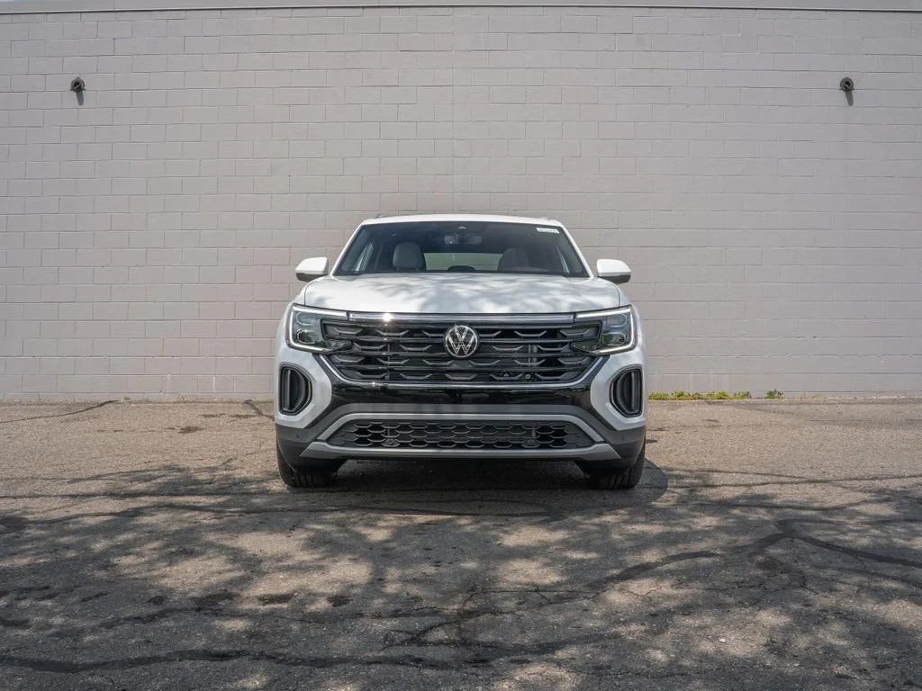 New 2026 White Volkswagen 2.0T SEL image 2