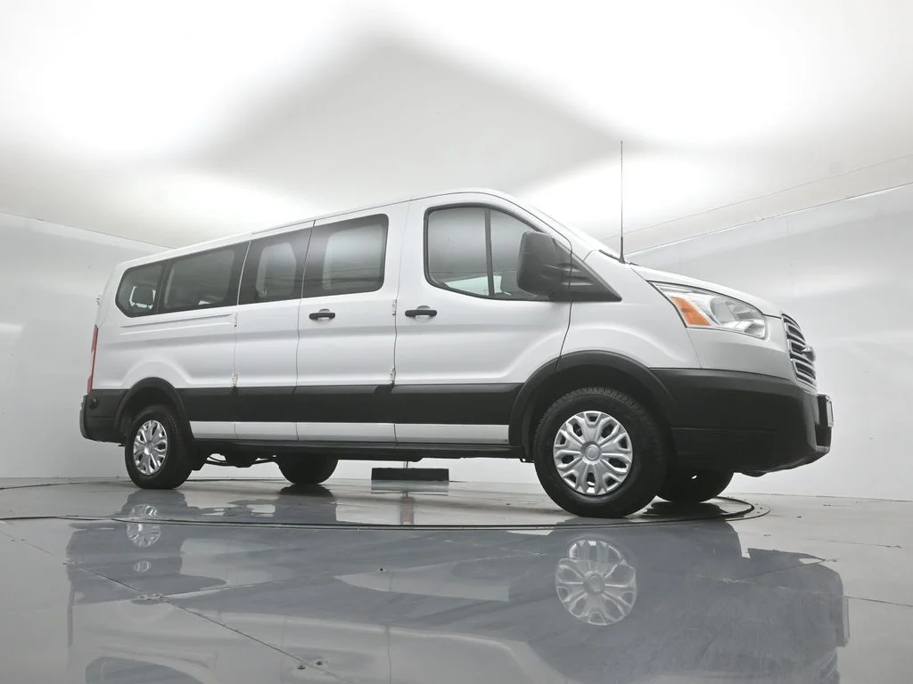Used 2019 White Ford XLT image 4